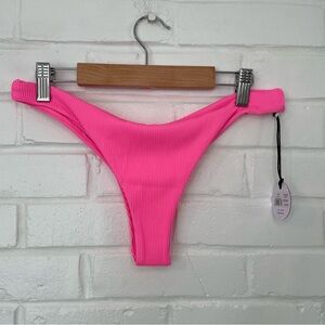 B_Swim by Elizabeth Taylor Women’s Hot Pink Bikini Bottoms NWT Size Medium